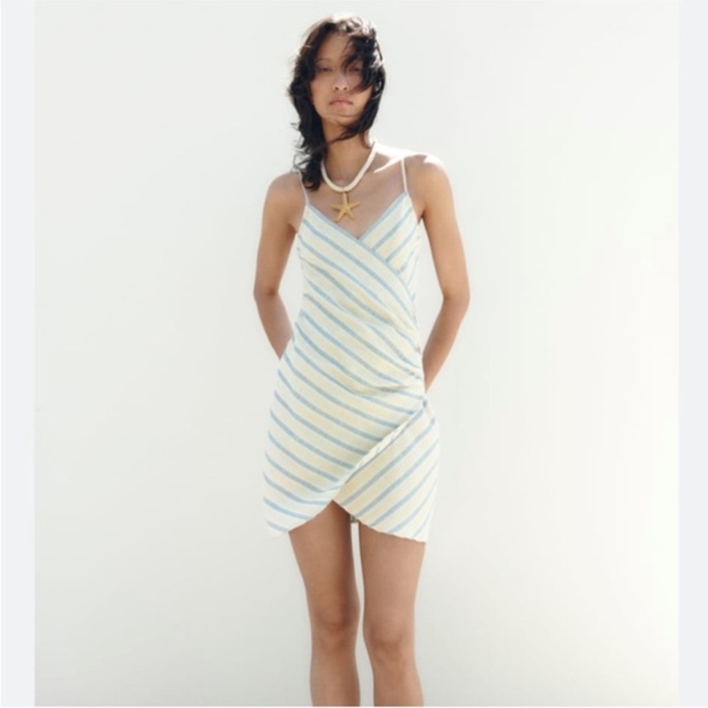 Super cute Zara mini dress never worn before